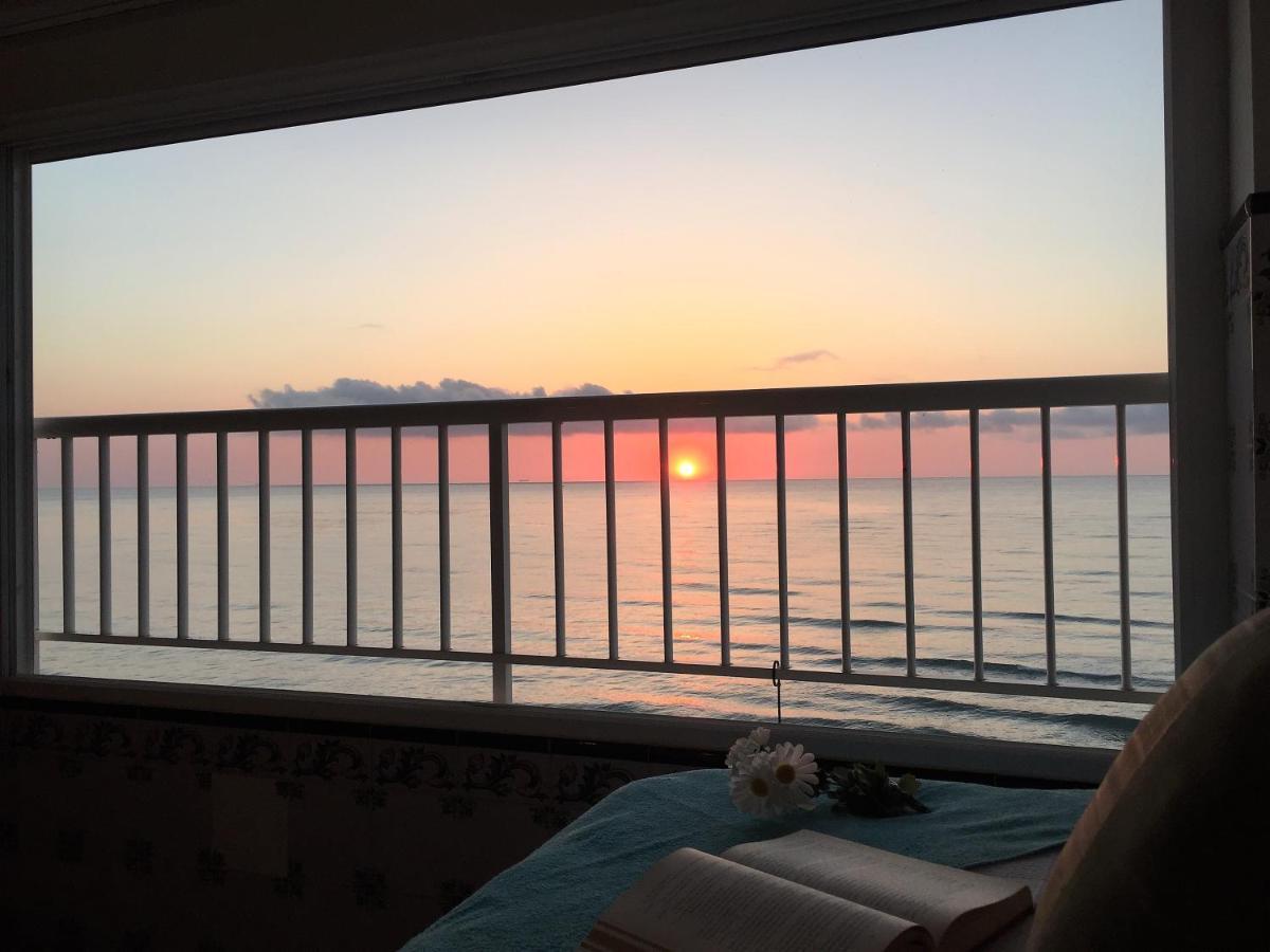 Beachfront And Bright Apartment Mareny Barraquetas 외부 사진